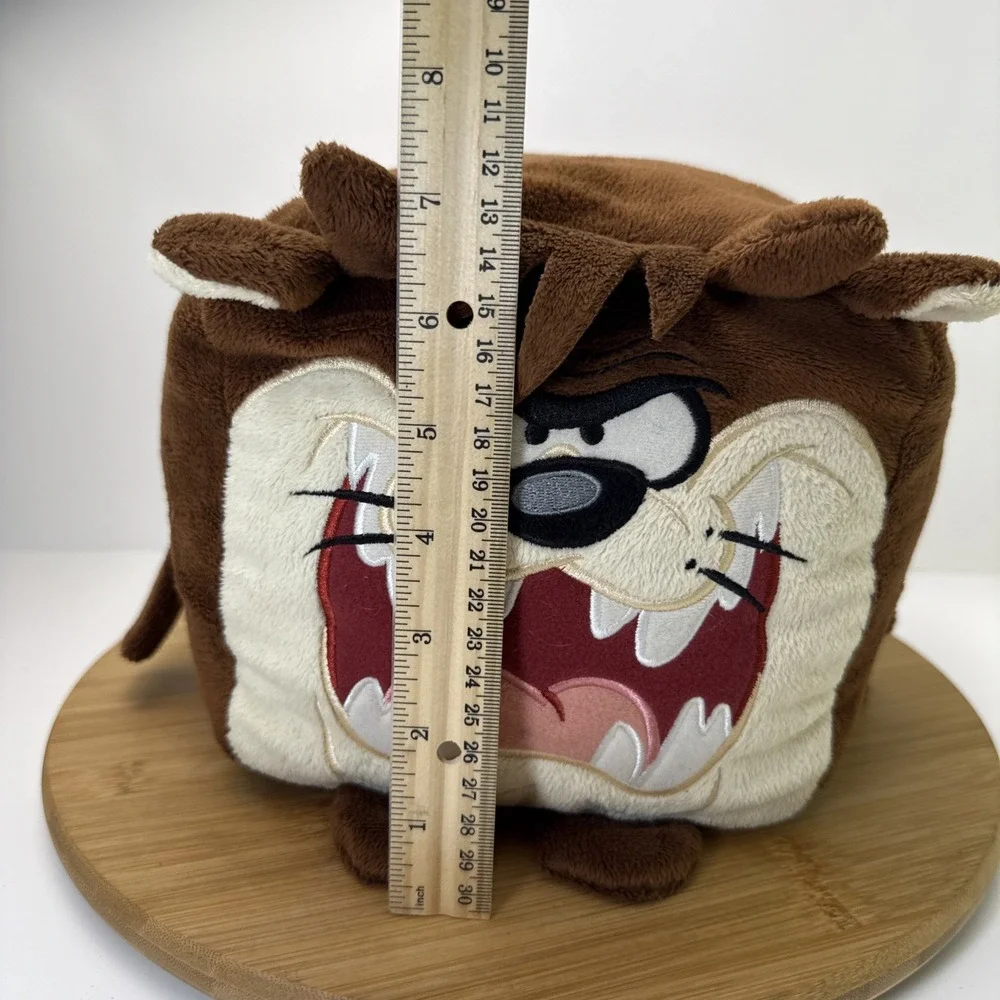 Six Flags Magic Mountain Looney Tunes Tasmanian Devil Cube Plush USED Taz Toy‎